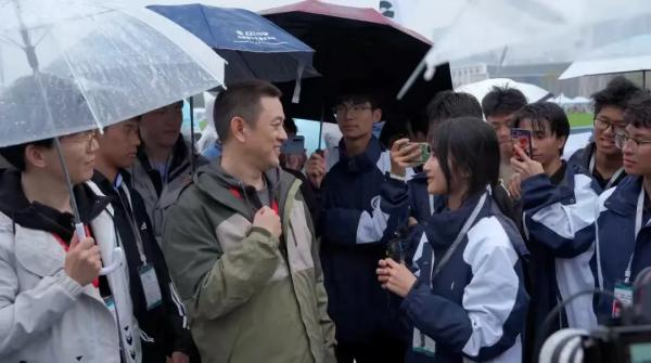 青春不设限,职校也精彩!看汽修女孩如何做人生“大女主”
