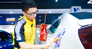 汽车美容发展迅速 用很短时间成功转型技术精英