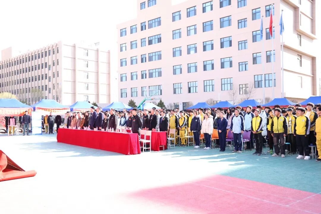 校长助理李雪辉致辞